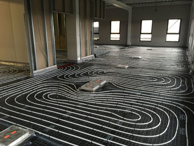 Wiegand Glas Großbreitenbach – Fußbodenheizung